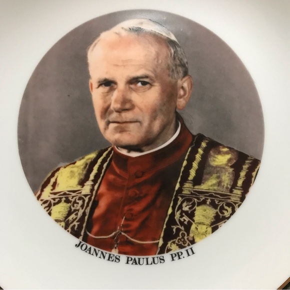 Vintage Pope John Paul II Commemorative Plate for Visit to Canada 1984 - Picture 3 of 4